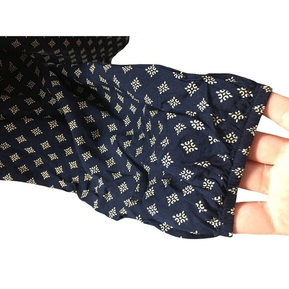 Anthropologie THML Top Women's Size Medium Navy Geometric Off The Shoulder - Picture 8 of 10